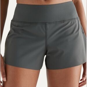 NOBULL - Women's Pace Short 3" athletic shorts in dark gray -sz Small